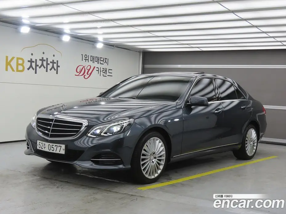 Mercedes-Benz E-Class 2015 3.5 автомат (гидро), фото 1 Mercedes-Benz E-Class 2015 3.5 автомат (гидро), фото 1
