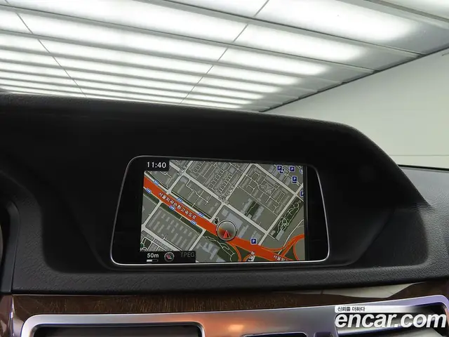 Mercedes-Benz E-Class 2015 3.5 автомат (гидро), миниатюра 11 Mercedes-Benz E-Class 2015 3.5 автомат (гидро), миниатюра 11