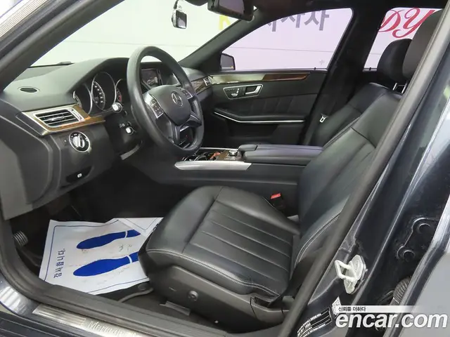 Mercedes-Benz E-Class 2015 3.5 автомат (гидро), миниатюра 5 Mercedes-Benz E-Class 2015 3.5 автомат (гидро), миниатюра 5