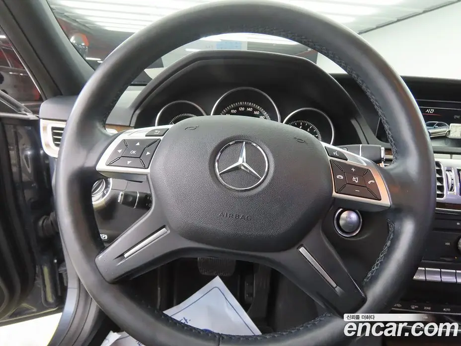 Mercedes-Benz E-Class 2015 3.5 автомат (гидро), фото 8 Mercedes-Benz E-Class 2015 3.5 автомат (гидро), фото 8