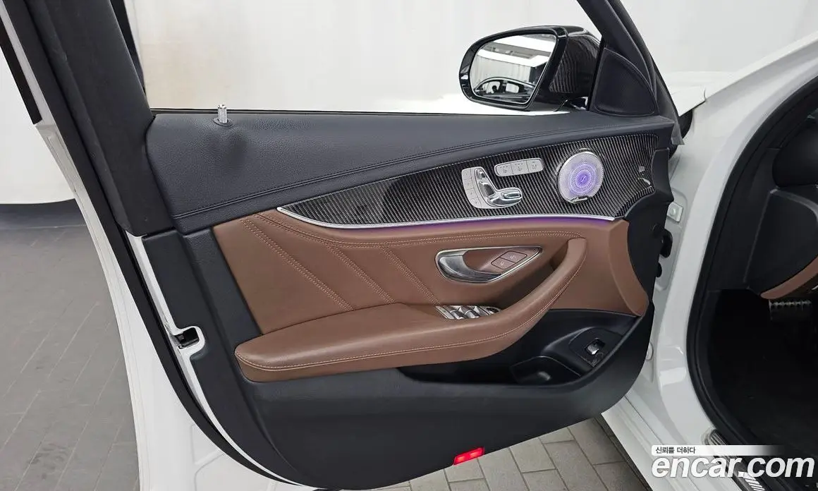 Mercedes-Benz E-Class 2018 4.0 автомат (гидро), фото 14 Mercedes-Benz E-Class 2018 4.0 автомат (гидро), фото 14