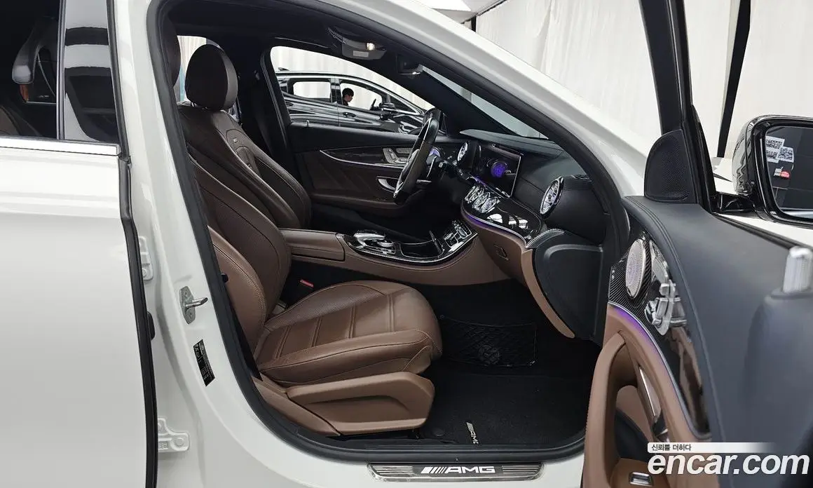 Mercedes-Benz E-Class 2018 4.0 автомат (гидро), фото 17 Mercedes-Benz E-Class 2018 4.0 автомат (гидро), фото 17