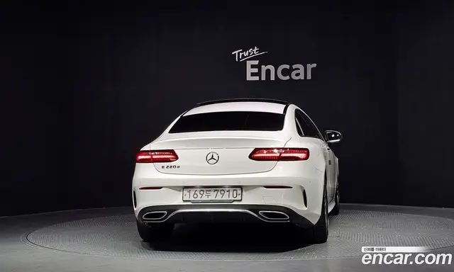 Mercedes-Benz E-Class 2020 1.9 автомат (гидро), миниатюра 4 Mercedes-Benz E-Class 2020 1.9 автомат (гидро), миниатюра 4