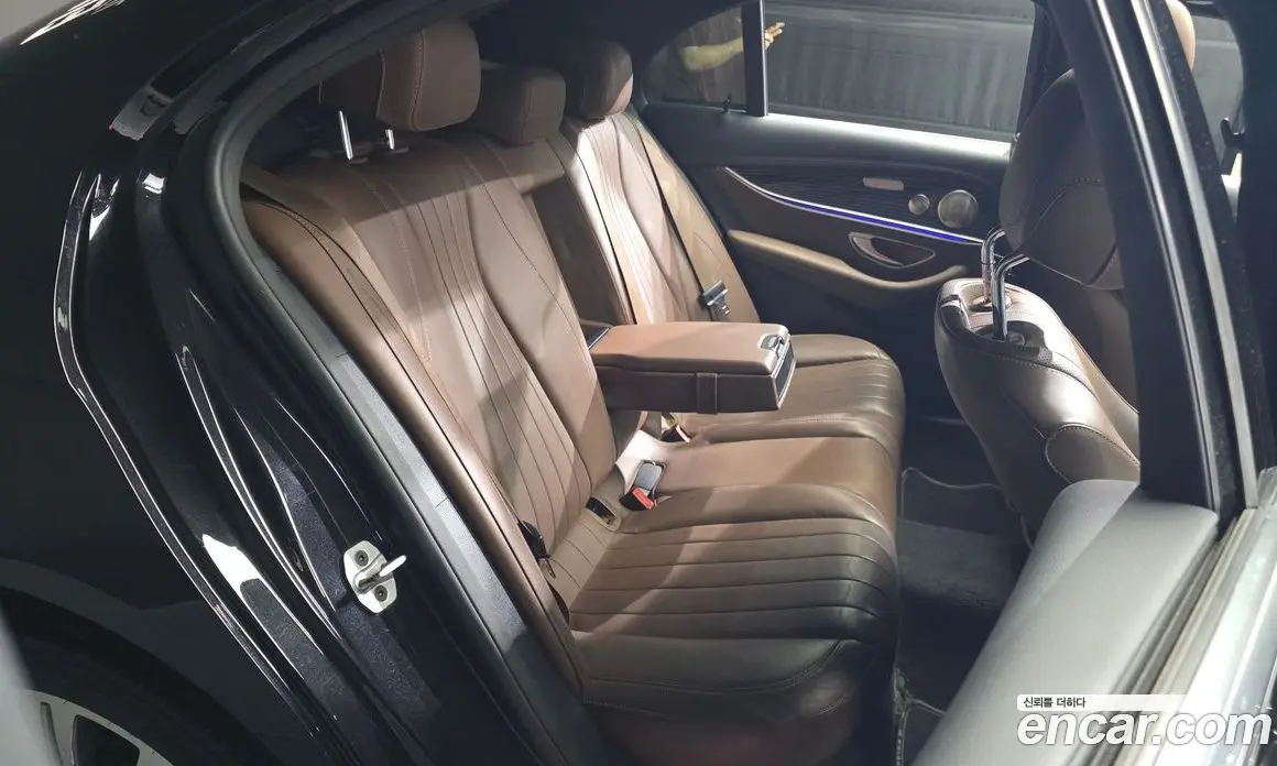 Mercedes-Benz E-Class 2021 3.0 автомат (гидро), фото 18 Mercedes-Benz E-Class 2021 3.0 автомат (гидро), фото 18