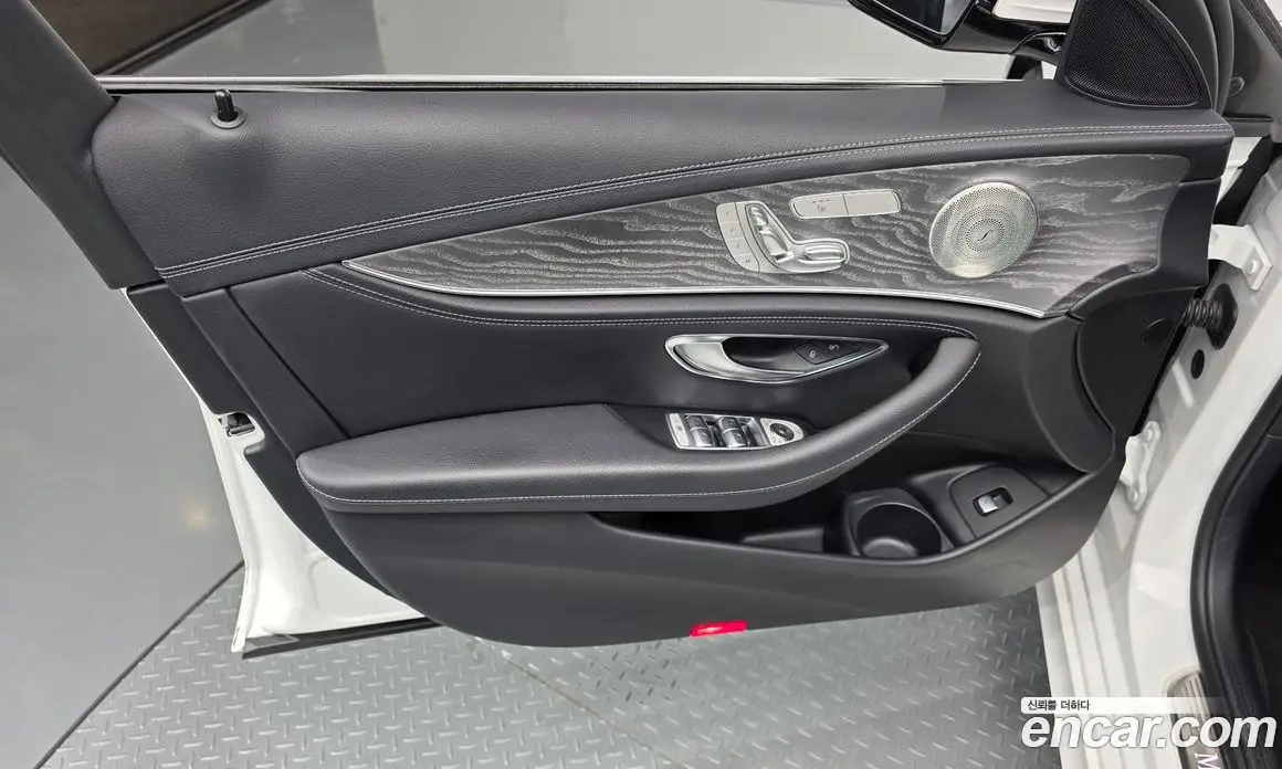 Mercedes-Benz E-Class 2021 2.0 автомат (гидро), фото 13