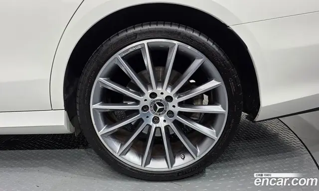 Mercedes-Benz E-Class 2021 2.0 автомат (гидро), миниатюра 6