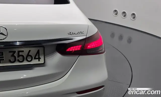 Mercedes-Benz E-Class 2021 2.0 автомат (гидро), миниатюра 8