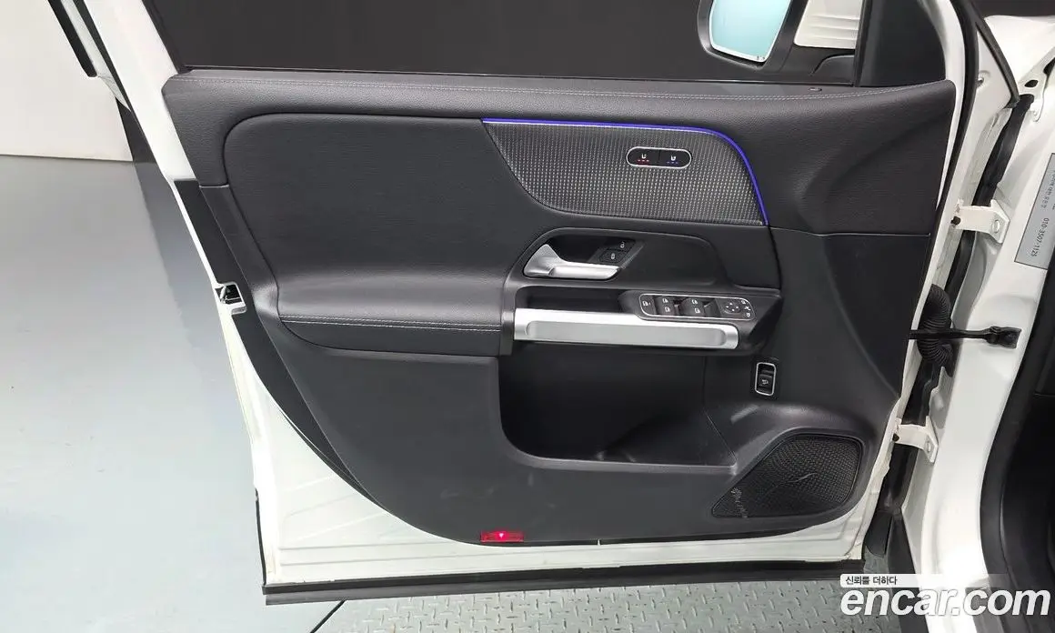 Mercedes-Benz EQB 2022 0.2 автомат (гидро), фото 14