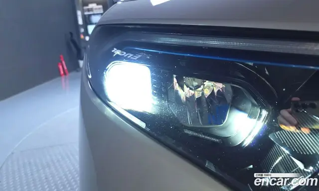 Mercedes-Benz EQB 2022 0.2 автомат (гидро), миниатюра 8