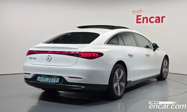 Mercedes-Benz EQS 2022 0.3 автомат (гидро), миниатюра 2