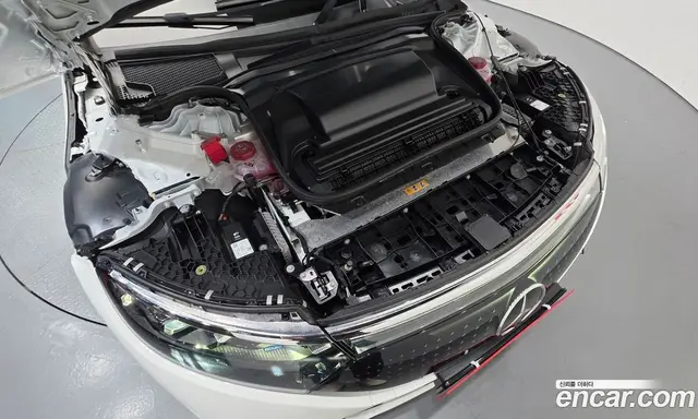 Mercedes-Benz EQS 2022 0.3 автомат (гидро), миниатюра 6