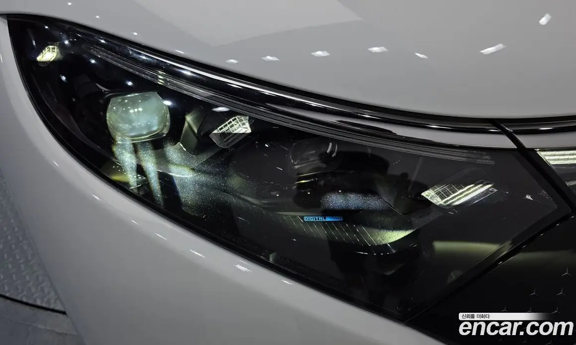 Mercedes-Benz EQS 2022 0.3 автомат (гидро), фото 8