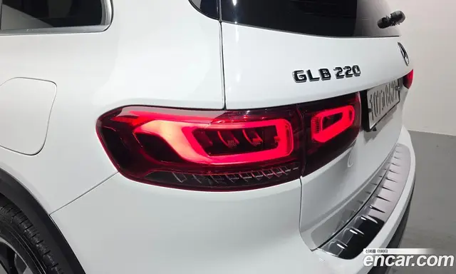 Mercedes-Benz GLB-Class 2020 2.0 автомат (гидро), миниатюра 9