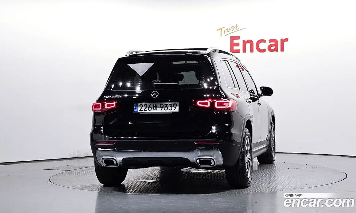 Mercedes-Benz GLB-Class 2023 1.9 автомат (гидро), фото 3 Mercedes-Benz GLB-Class 2023 1.9 автомат (гидро), фото 3