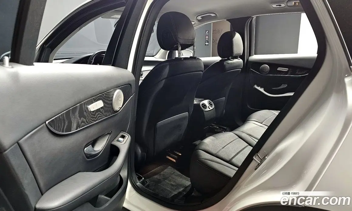 Mercedes-Benz GLC-Class 2019 2.0 автомат (гидро), фото 16