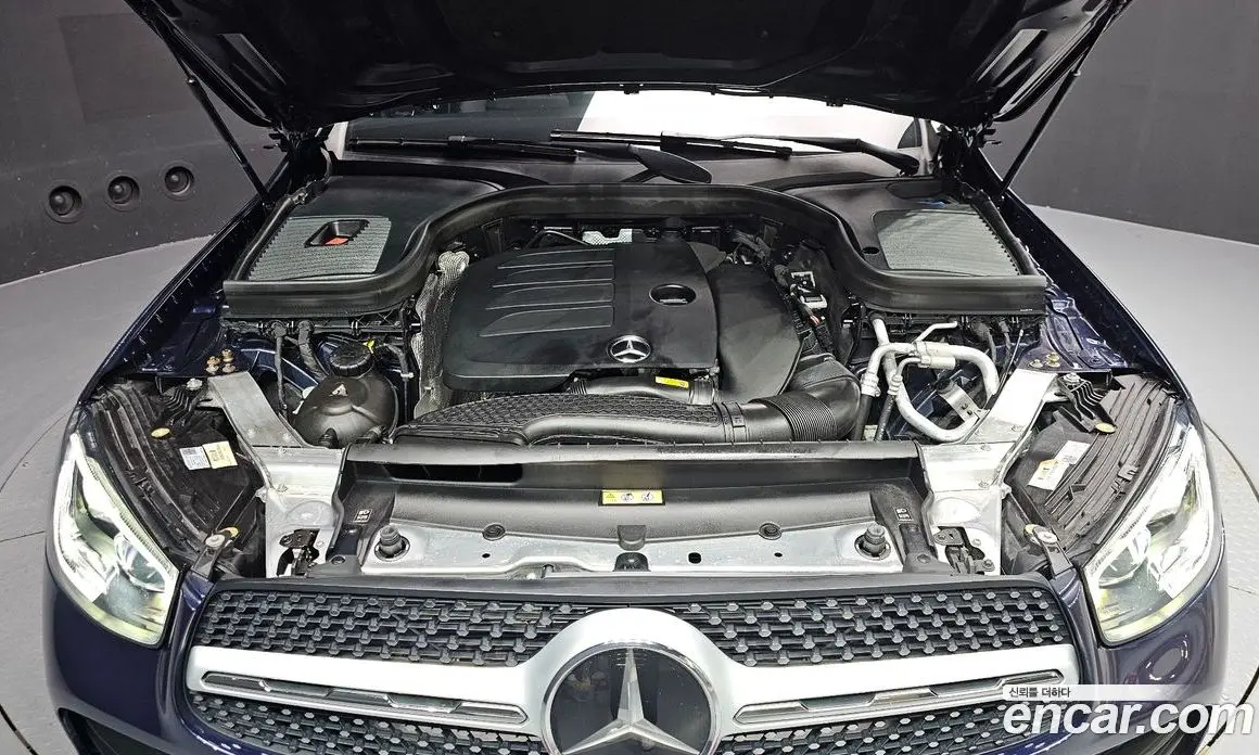 Mercedes-Benz GLC-Class 2023 2.0 автомат (гидро), фото 6