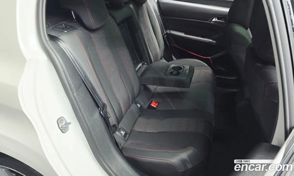 Peugeot 308 2019 1.5 автомат (гидро), фото 16 Peugeot 308 2019 1.5 автомат (гидро), фото 16