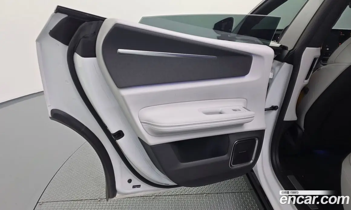 Polestar Polestar 4 2025 0.2 автомат (гидро), фото 15