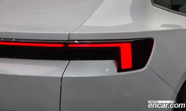 Polestar Polestar 4 2025 0.2 автомат (гидро), миниатюра 9