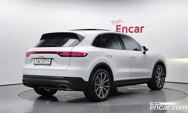 Porsche Cayenne 2019 3.0 автомат (гидро), миниатюра 2