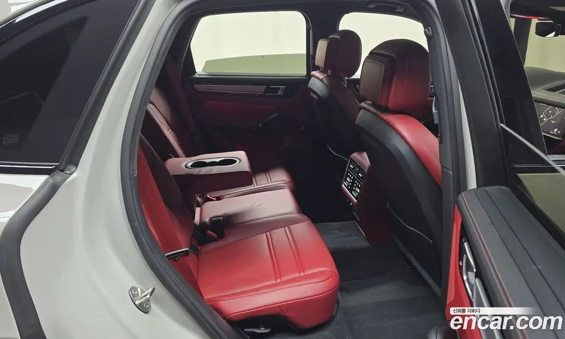 Porsche Cayenne 2022 3.0 автомат (гидро), фото 17