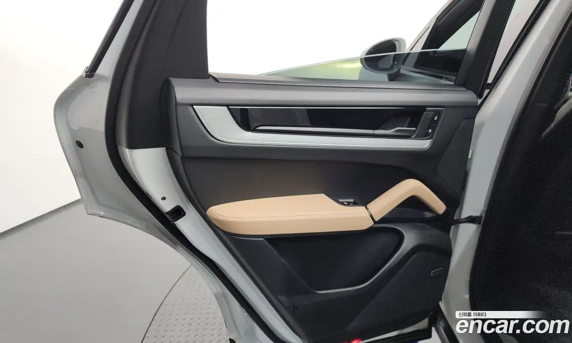 Porsche Cayenne 2023 3.0 автомат (гидро), фото 15 Porsche Cayenne 2023 3.0 автомат (гидро), фото 15