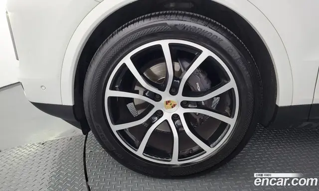 Porsche Cayenne 2023 3.0 автомат (гидро), миниатюра 5 Porsche Cayenne 2023 3.0 автомат (гидро), миниатюра 5