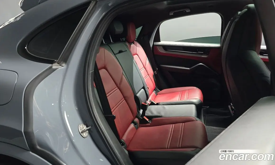 Porsche Cayenne 2024 3.0 автомат (гидро), фото 17