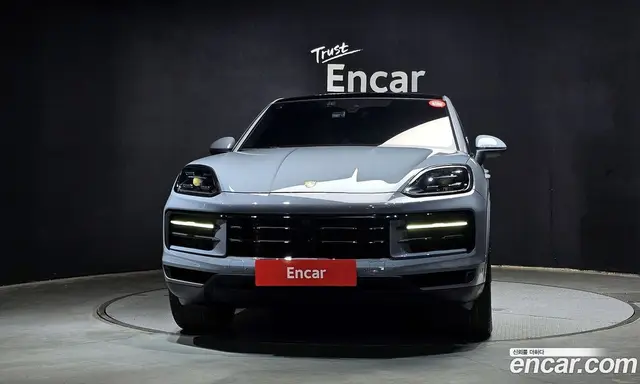 Porsche Cayenne 2024 3.0 автомат (гидро), миниатюра 3