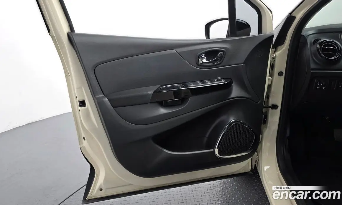 Renault (Samsung) QM3 2014 1.5 автомат (гидро), фото 14 Renault (Samsung) QM3 2014 1.5 автомат (гидро), фото 14