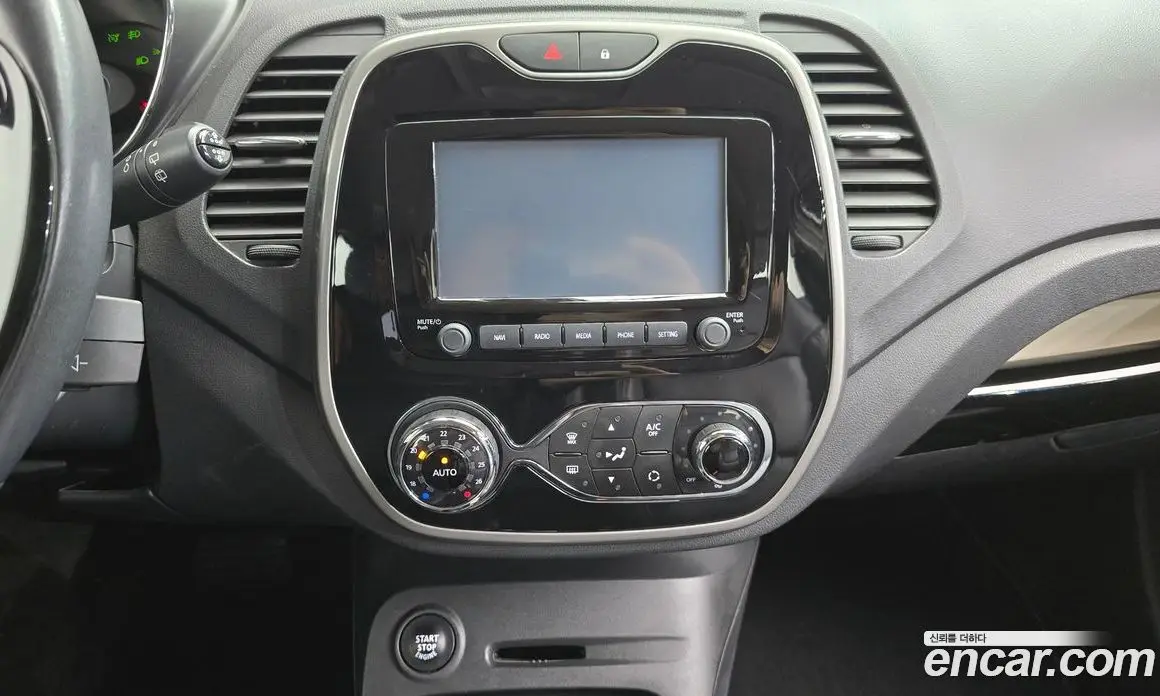 Renault (Samsung) QM3 2016 1.5 автомат (гидро), фото 19 Renault (Samsung) QM3 2016 1.5 автомат (гидро), фото 19