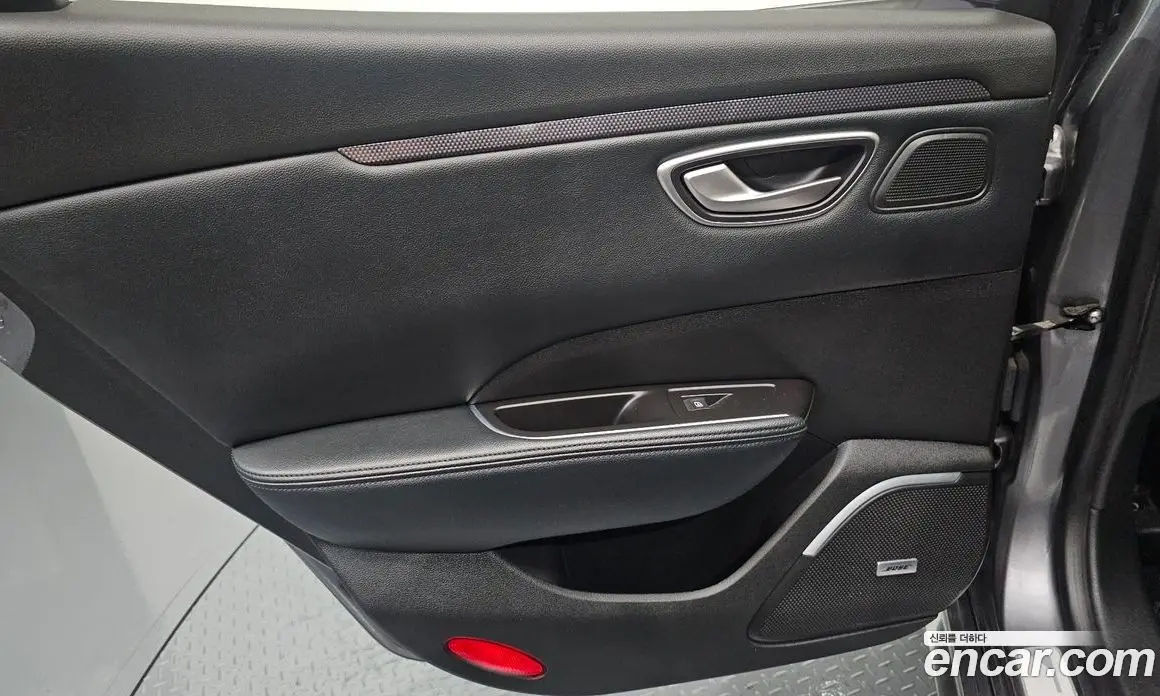 Renault (Samsung) SM6 2016 1.6 автомат (гидро), фото 14 Renault (Samsung) SM6 2016 1.6 автомат (гидро), фото 14