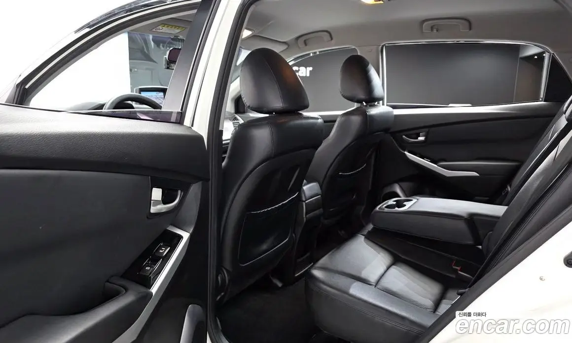 SsangYong Korando 2014 2.0 автомат (гидро), фото 17