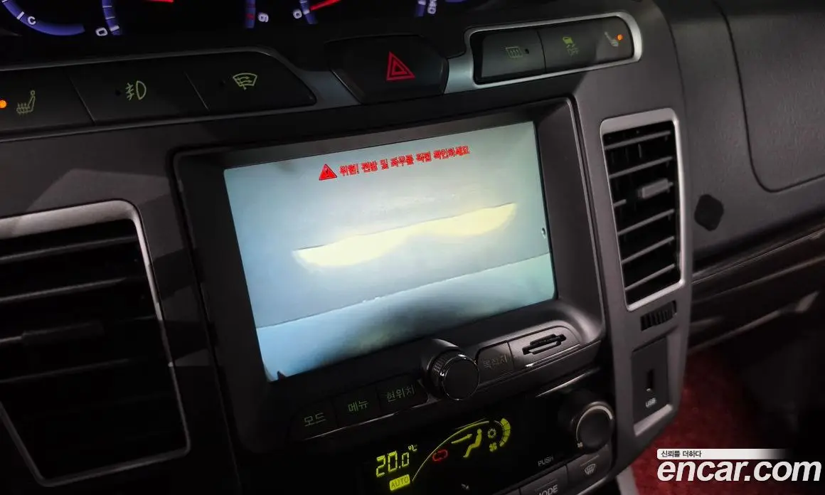 SsangYong Korando 2015 2.2 автомат (гидро), фото 16