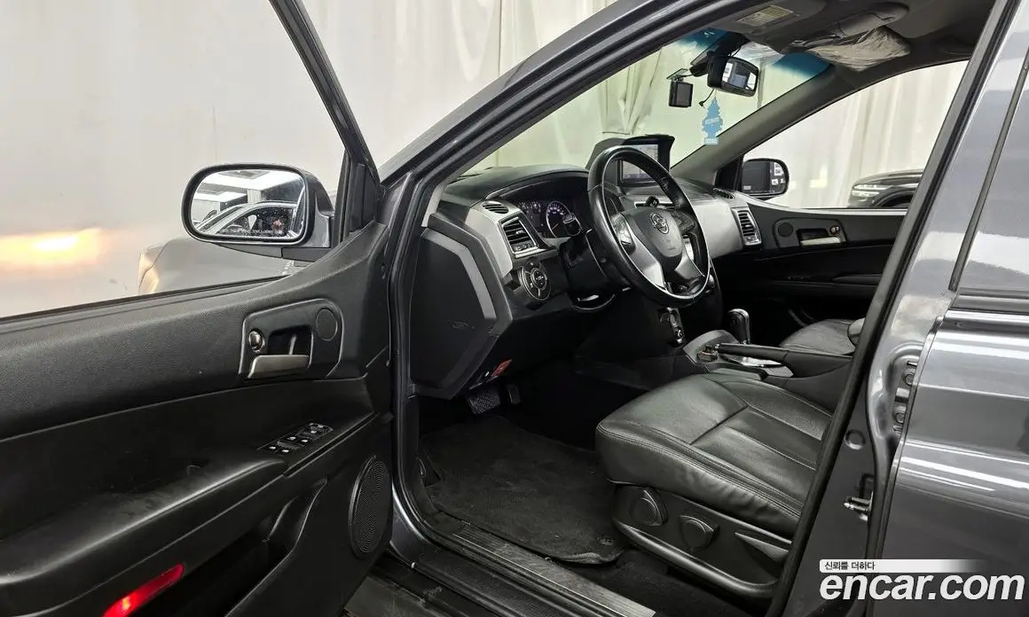 SsangYong Korando 2016 2.0 автомат (гидро), фото 13