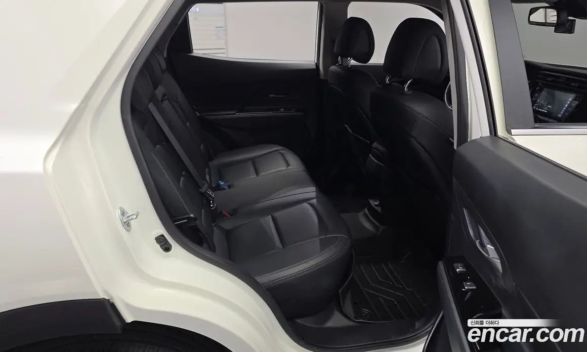 SsangYong Korando 2021 1.5 автомат (гидро), фото 17