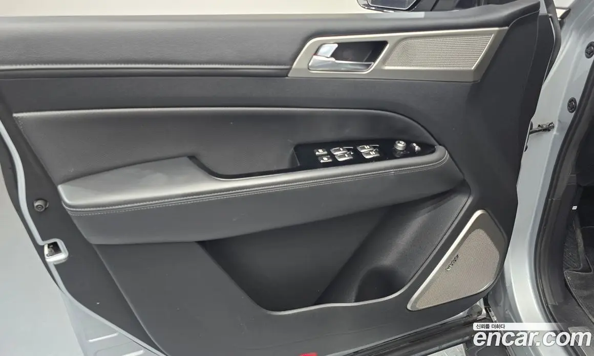 SsangYong Rexton 2017 2.2 автомат (гидро), фото 14