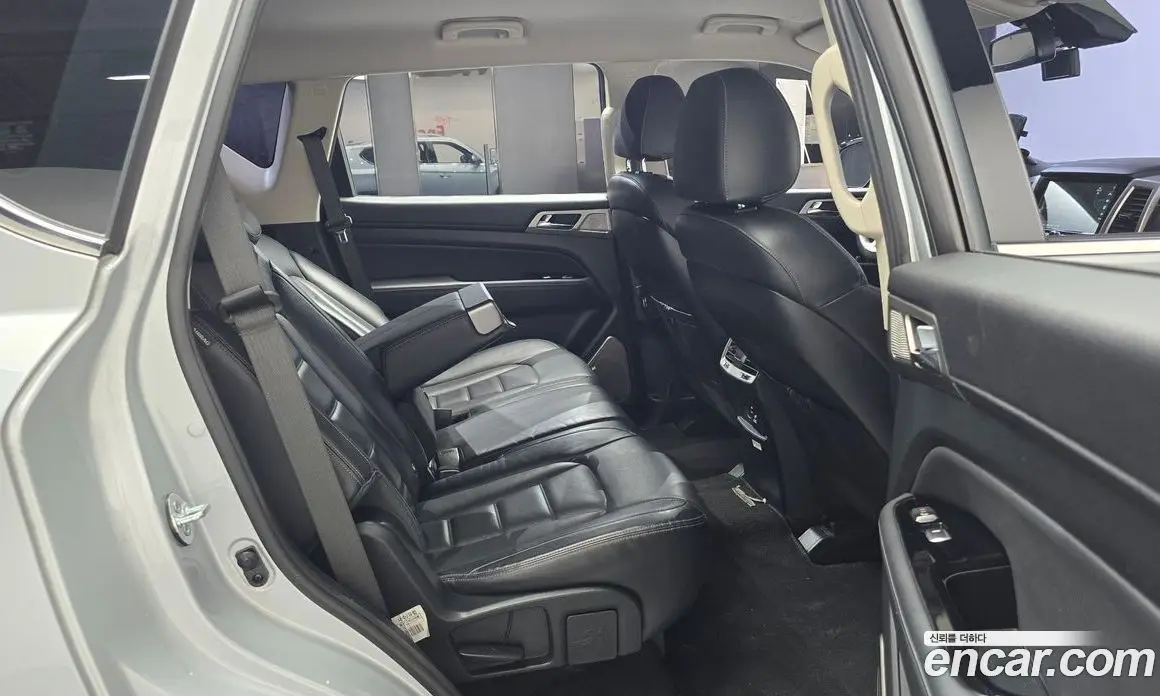SsangYong Rexton 2017 2.2 автомат (гидро), фото 16