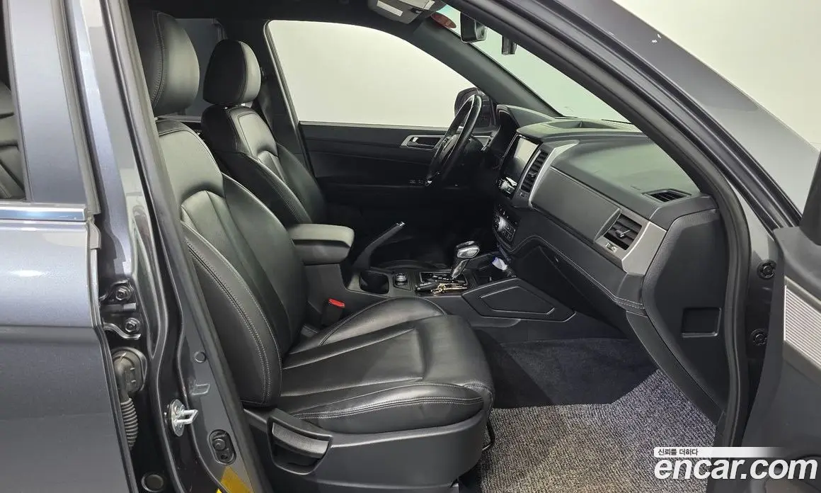 SsangYong Rexton 2019 2.2 автомат (гидро), фото 16 SsangYong Rexton 2019 2.2 автомат (гидро), фото 16