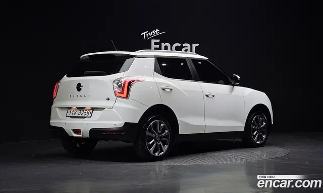 SsangYong TIBOLI 2015 1.6 автомат (гидро), миниатюра 2
