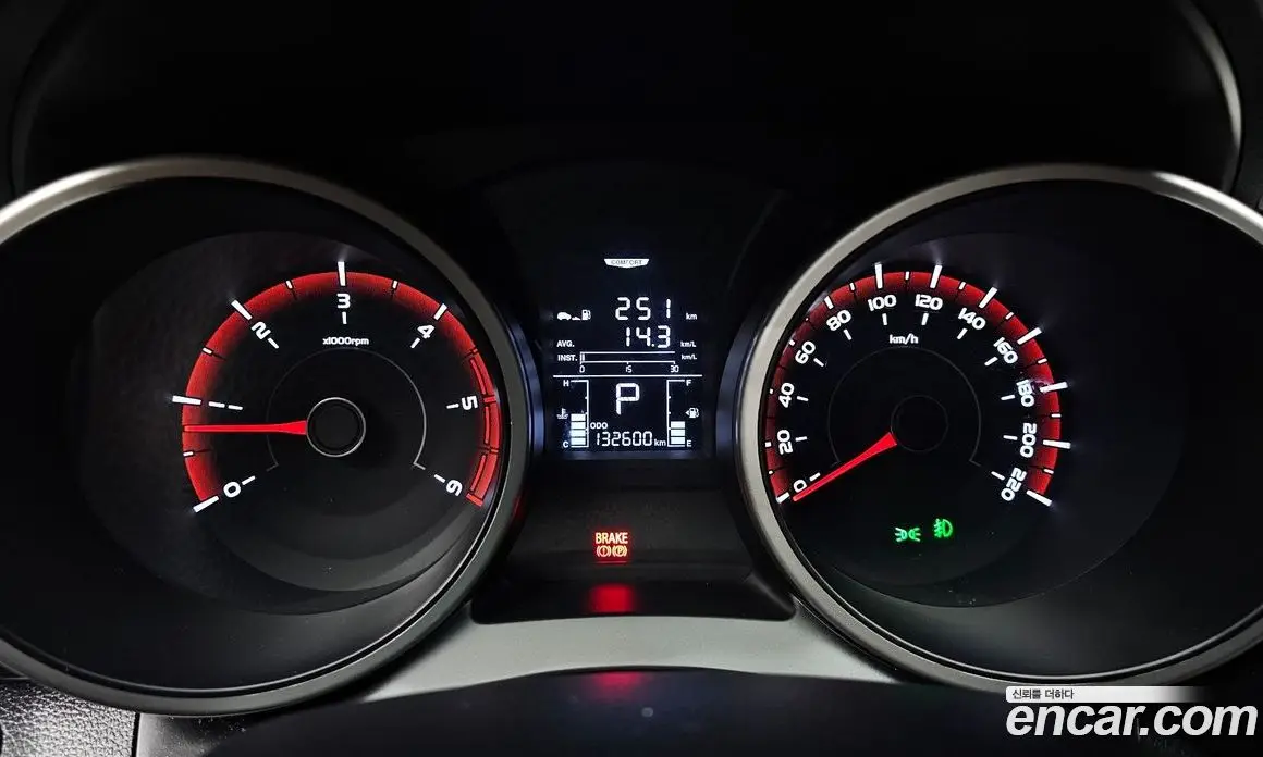SsangYong TIBOLI 2015 1.6 автомат (гидро), фото 11