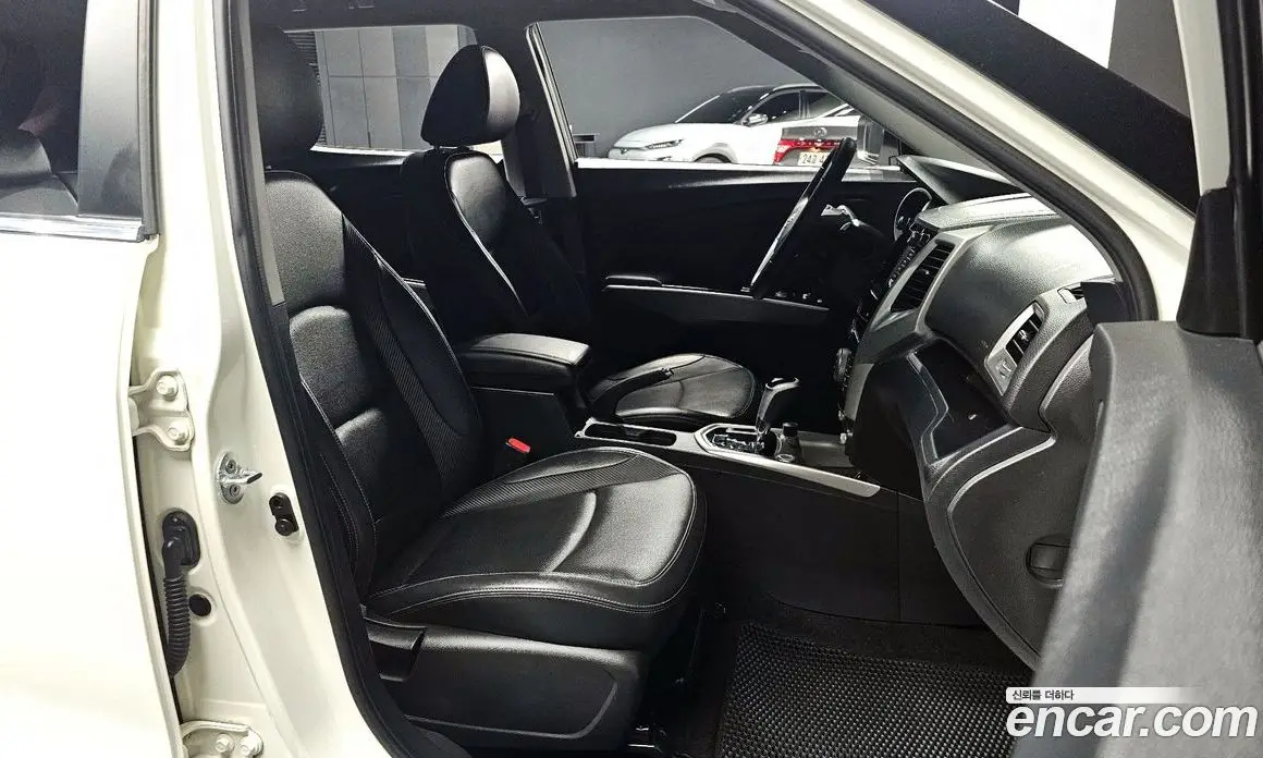 SsangYong TIBOLI 2015 1.6 автомат (гидро), фото 16