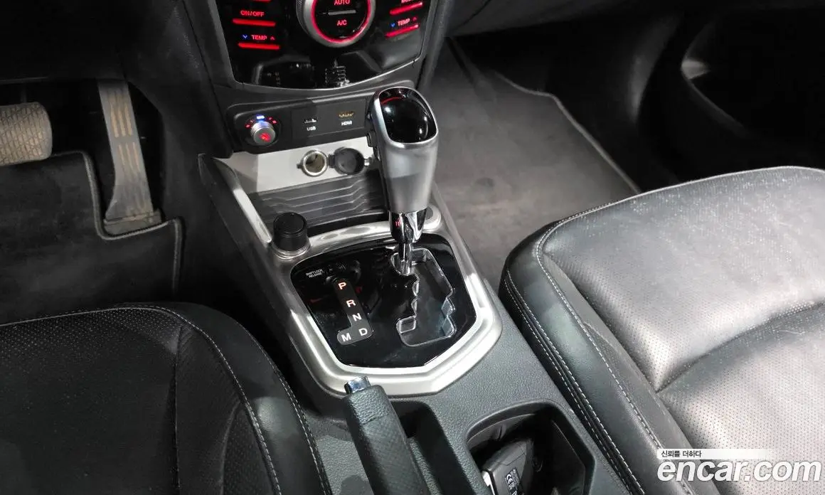 SsangYong TIBOLI 2015 1.6 автомат (гидро), фото 12 SsangYong TIBOLI 2015 1.6 автомат (гидро), фото 12