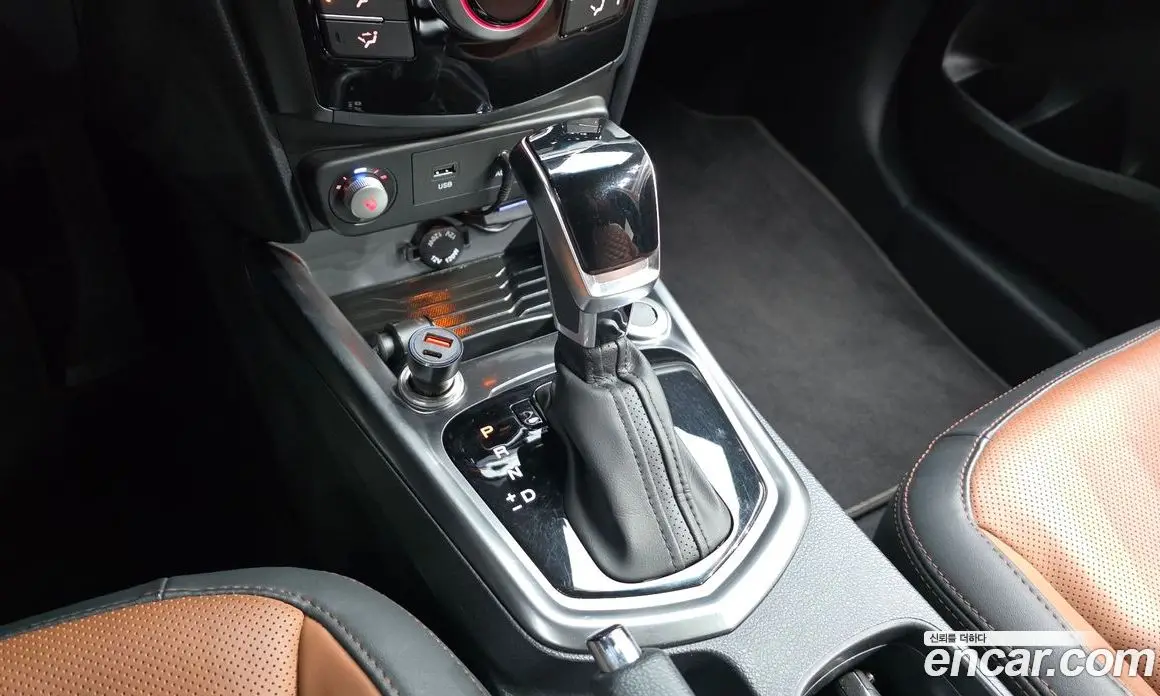 SsangYong TIBOLI 2018 1.6 автомат (гидро), фото 12 SsangYong TIBOLI 2018 1.6 автомат (гидро), фото 12