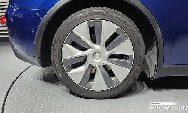 Tesla Model Y 2021 0.2 автомат (гидро), миниатюра 4 Tesla Model Y 2021 0.2 автомат (гидро), миниатюра 4