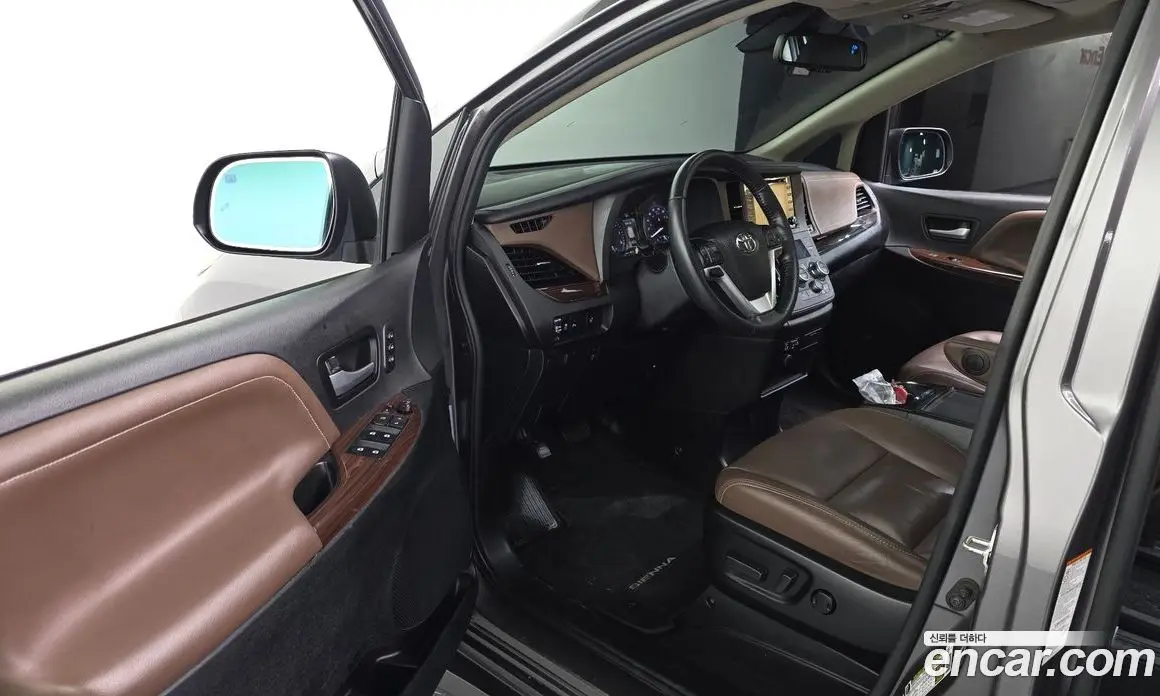 Toyota Sienna 2019 3.5 автомат (гидро), фото 13