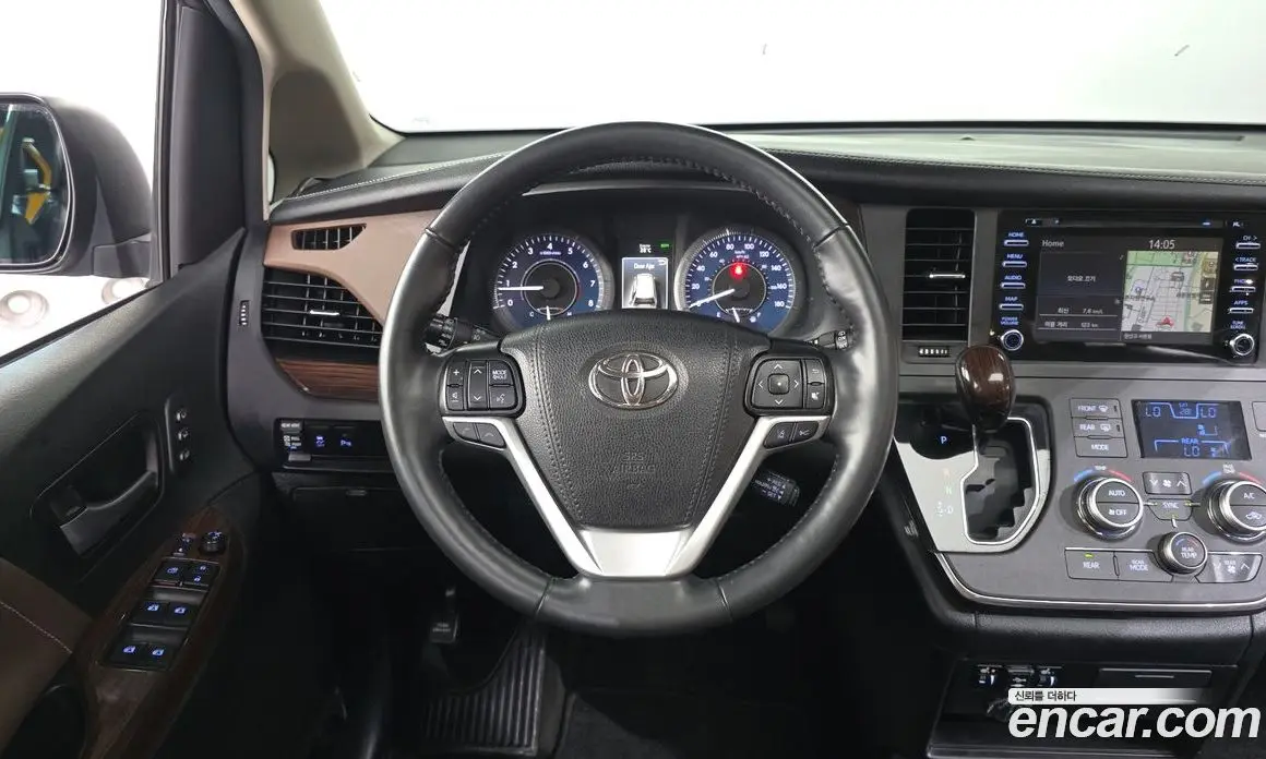 Toyota Sienna 2019 3.5 автомат (гидро), фото 19