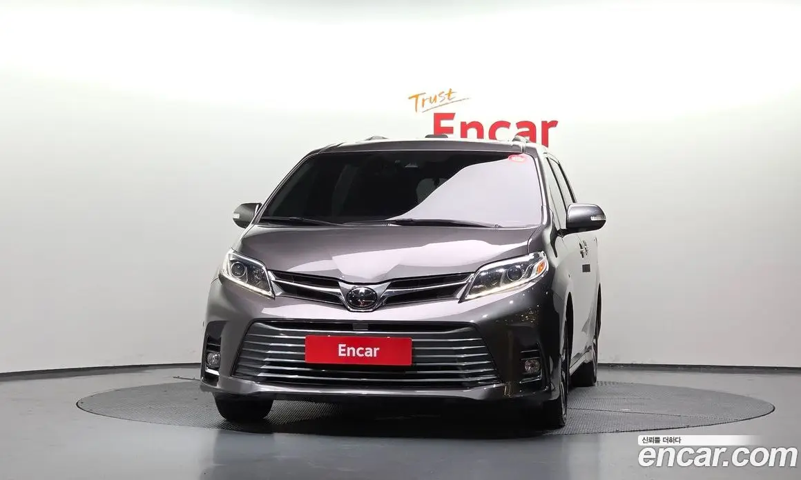 Toyota Sienna 2019 3.5 автомат (гидро), фото 3