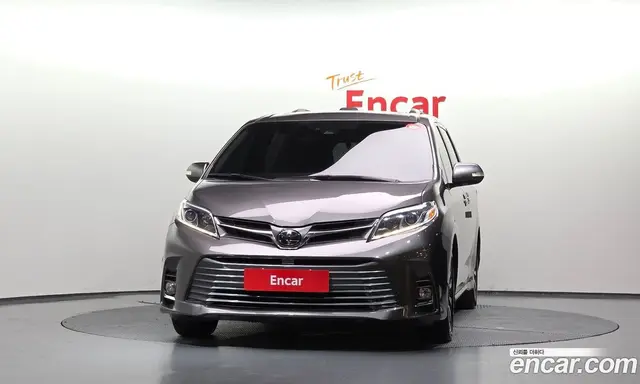 Toyota Sienna 2019 3.5 автомат (гидро), миниатюра 3