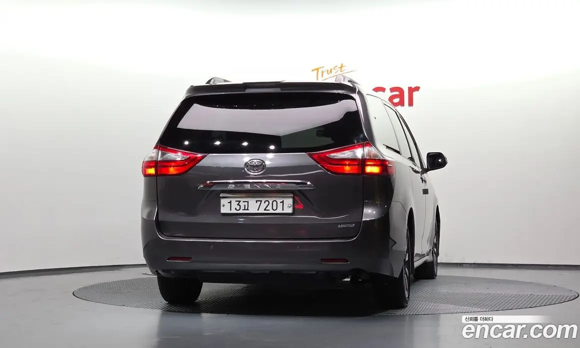 Toyota Sienna 2019 3.5 автомат (гидро), фото 4